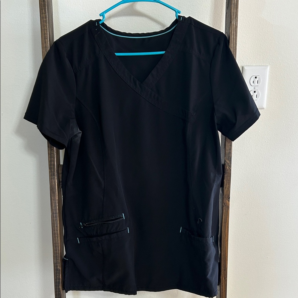 Scrub top
